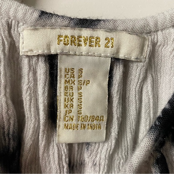 Open shoulder top - Picture 3 of 3